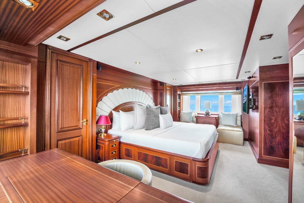 Master stateroom Italian design 105 Azimut Sale Vita yacht