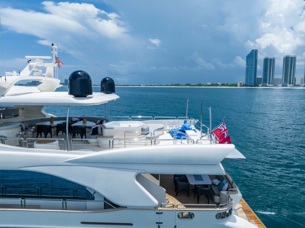 116 Azimut mega yacht exterior with jacuzzi Miami waters