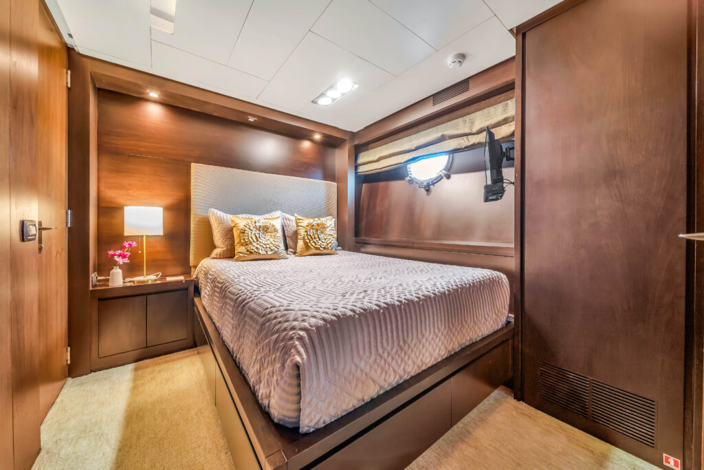Master stateroom with Smart TV 116 Azimut yacht Miami
